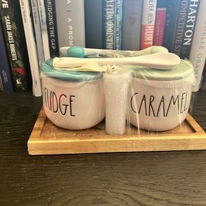 Rae Dunn fudge / caramel set